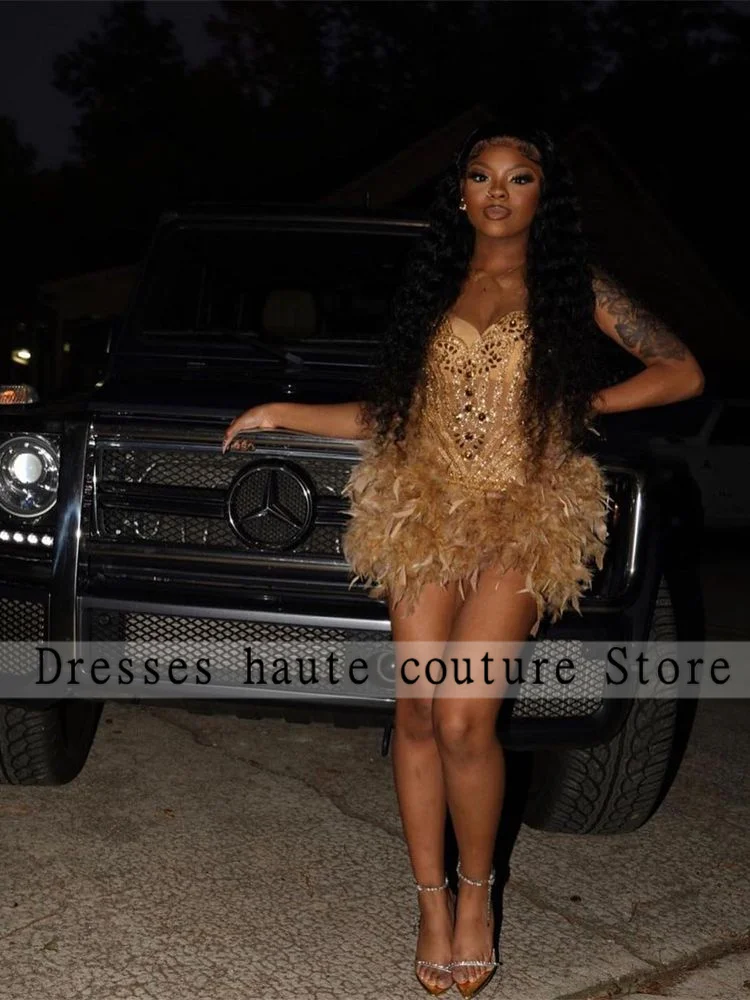 Luxury Gold Feathers Mermaid Short Prom Dress 2025 For Black Girls Beaded Crystals Cocktail Dresses Homecoming Dress Customized