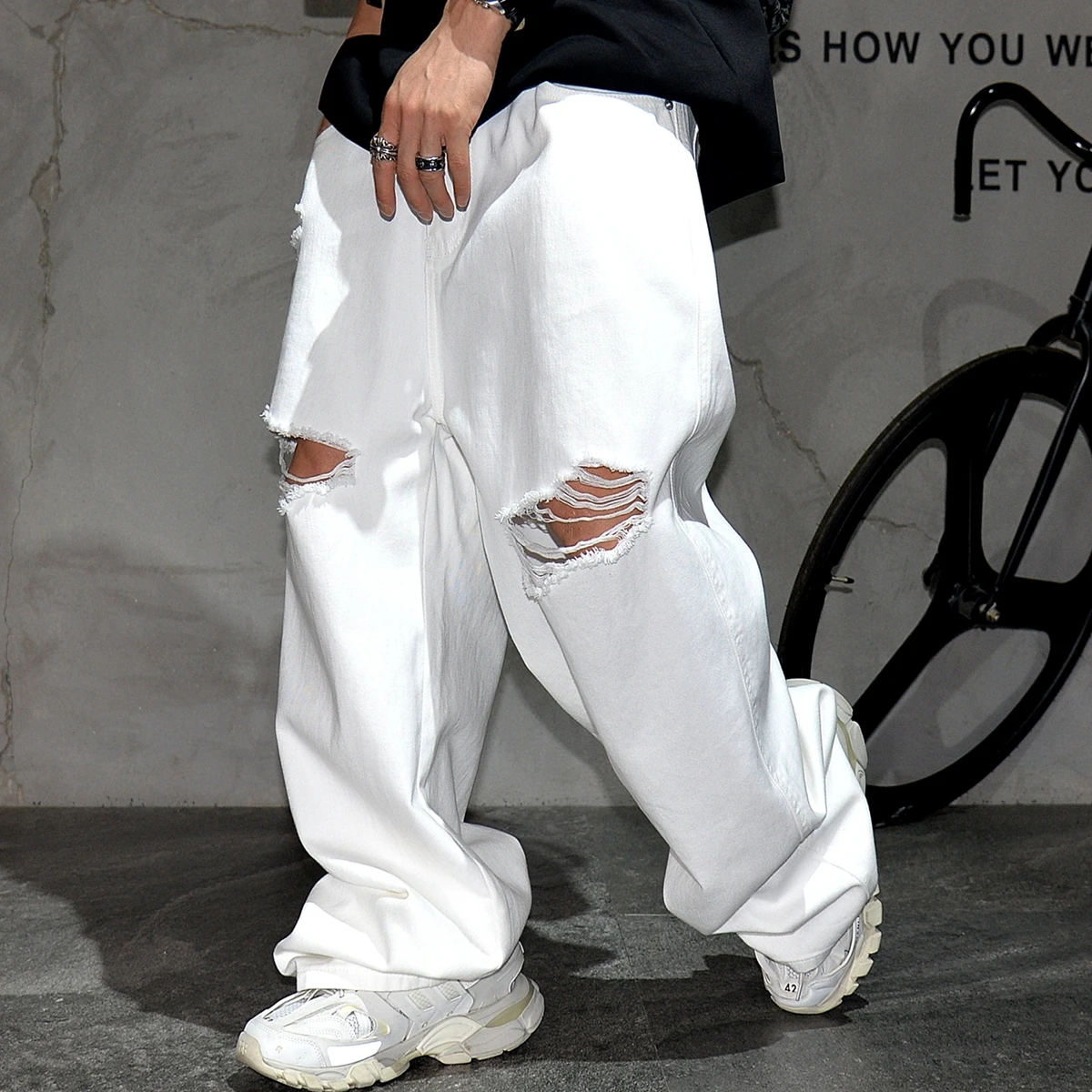 High Quality White Ripped Baggy Jeans Men\'S Clothing Korean Streetwear Hip Hop Skateboard Trousers Street Dance Denim Pants Male