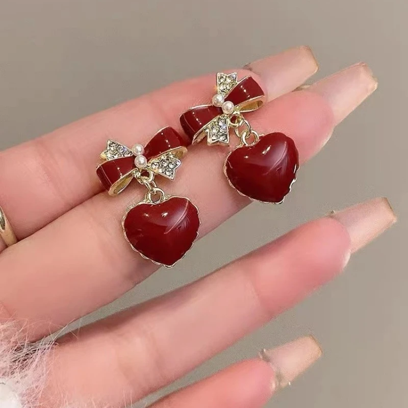 Wine Red Heart Pendants Women\'s Hanging Earrings Rhinestone Bowknot Top Imitation Pearl Korean Elegant Party Ear Jewelry 2024