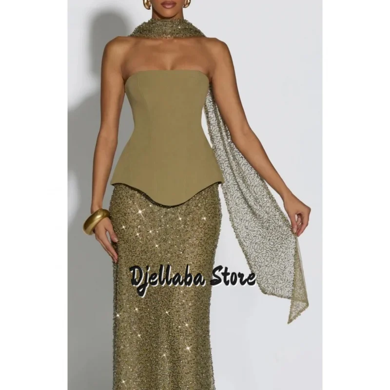 تخصيص الأخضر الترتر الأوشحة الحريرية الطويلة الجلباب دي soirée قطعتين مجموعة فساتين الحفلات بدون حمالات ألف خط فستان الحفلة الراقصة 2025