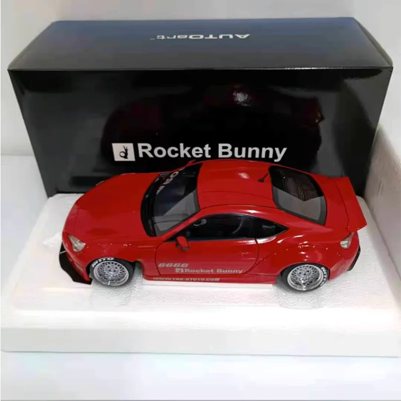 AUTOART 1:18 Scale 86 Rocket Bunny Wide-body Plastic Car Model