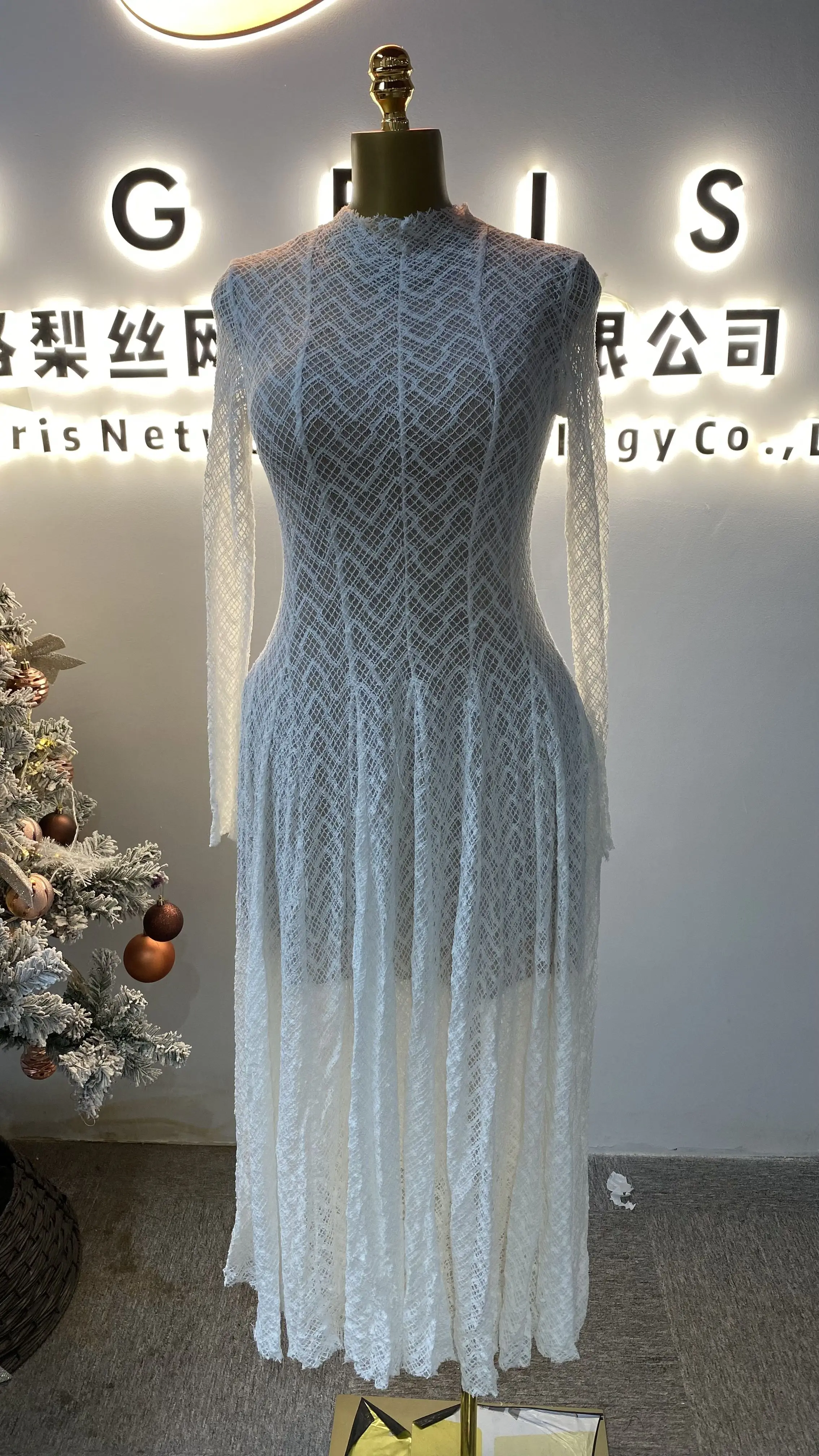 Premium Wholesale 2025 Autumn New Fashion Long-Sleeved Slim Fit Elegant Lace See-Through Women's Clothing-GZXX073