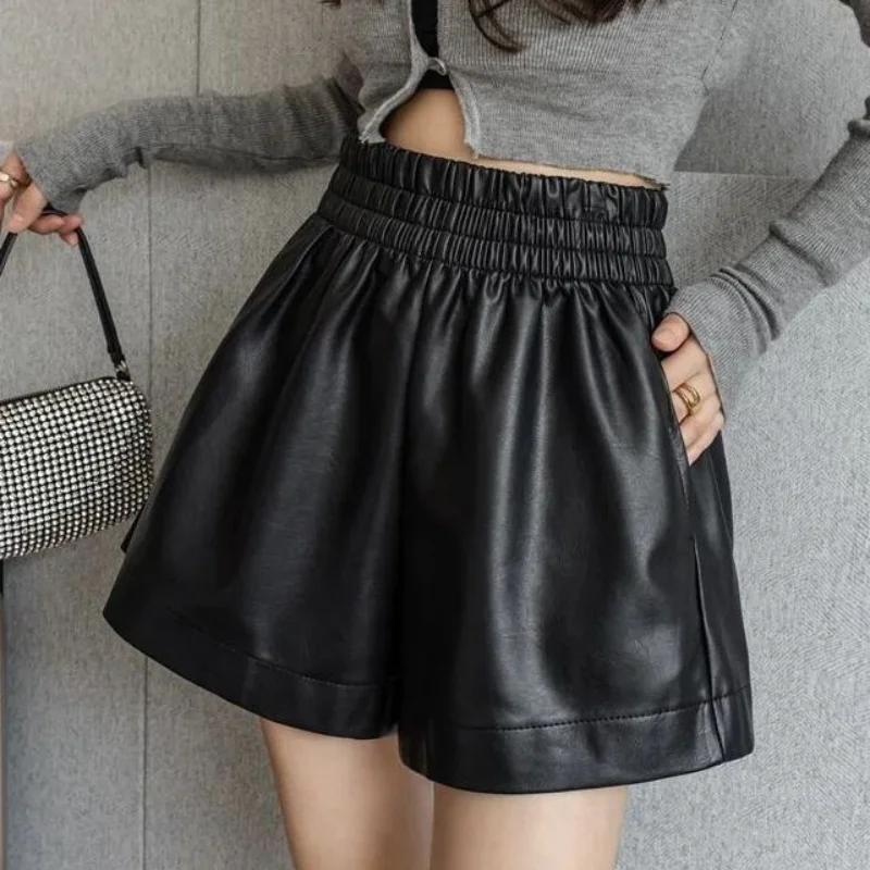 

Spring New Elastic Waist Black A-line Shorts Solid Color Loose Plus Size Trend Wide Leg Pants Casual Fashion Women Clothing