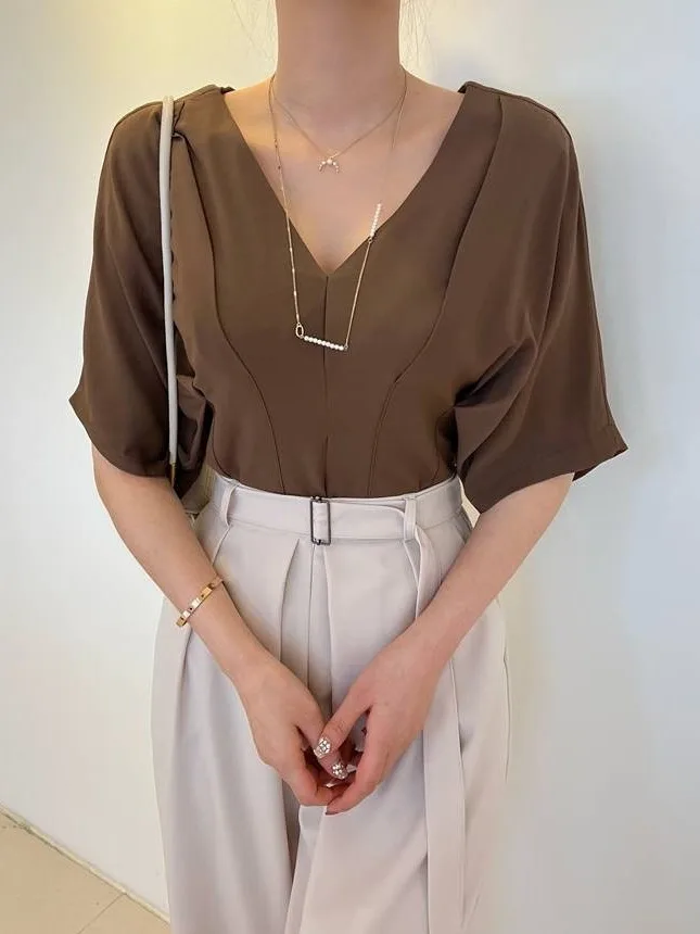 

Summer New Chic ort Sve irt Women's V-ne Faion Pleated Design Waist-cinching Blue Top Commute Slim Fit Batwing Sve