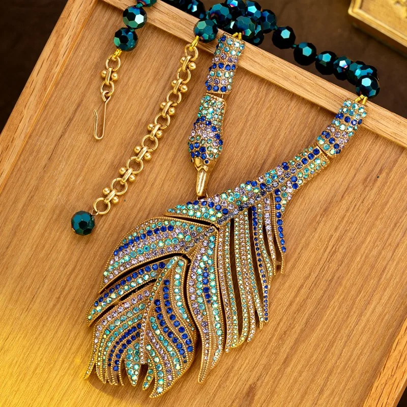 retro-peacock-necklace-sparkling-rhinestone-exaggerated-high‑end-women-fashion-jewelry