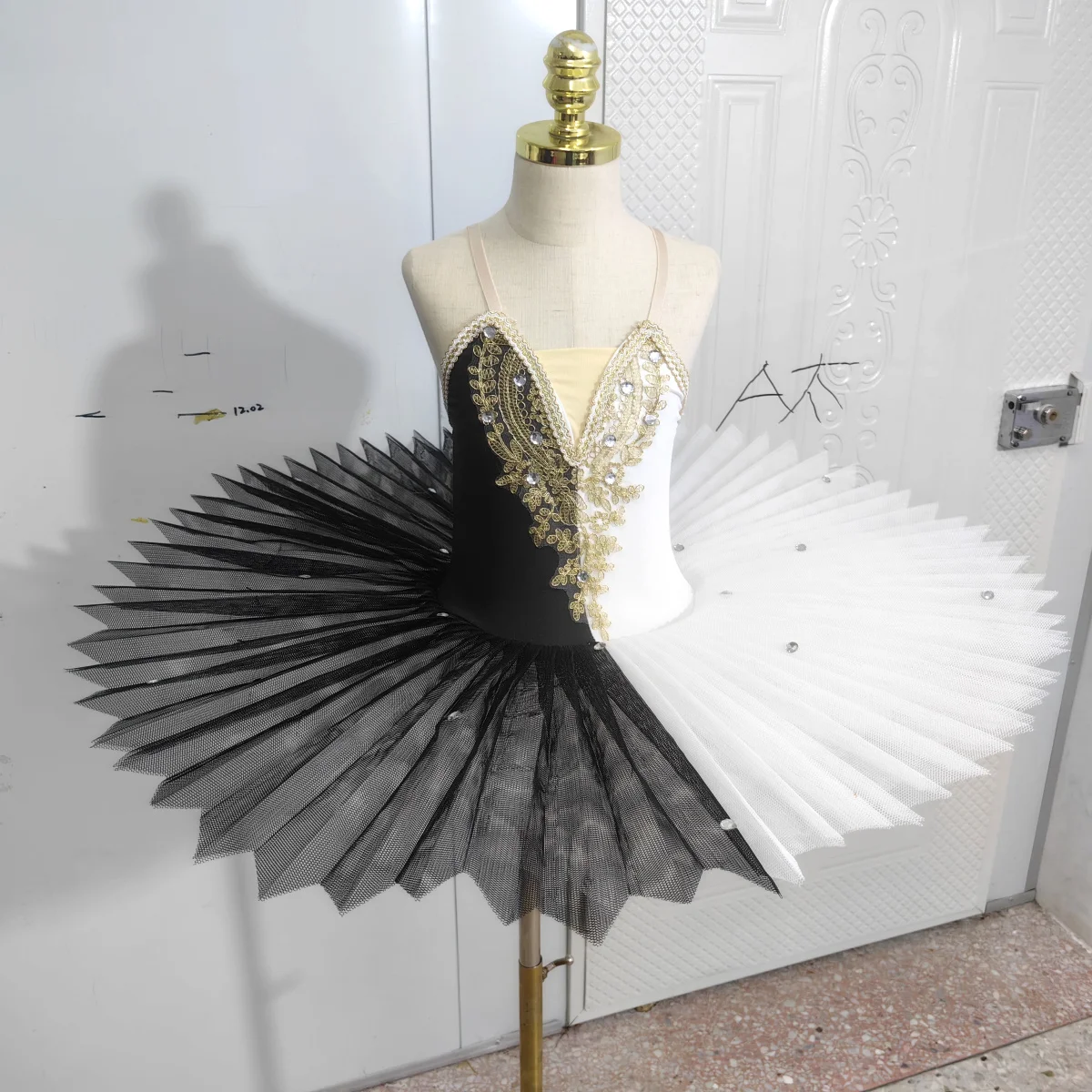 Roupa de palco infantil Swan Lake Ballet Tutu Saia, preto e branco Sling Dance Figurinos, roupas de palco para meninas