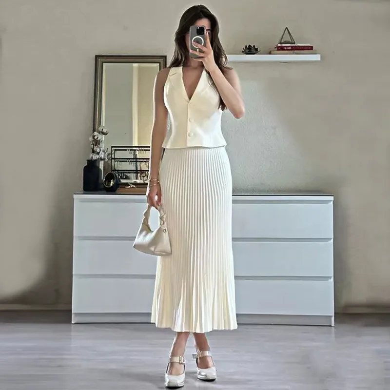 

Talenza White Vest Pleated Long Skirt Suit 2-piece Women's V-neck Vest Top Long Skirt Suit Sleeveless Women's Suit Knitted Skirt