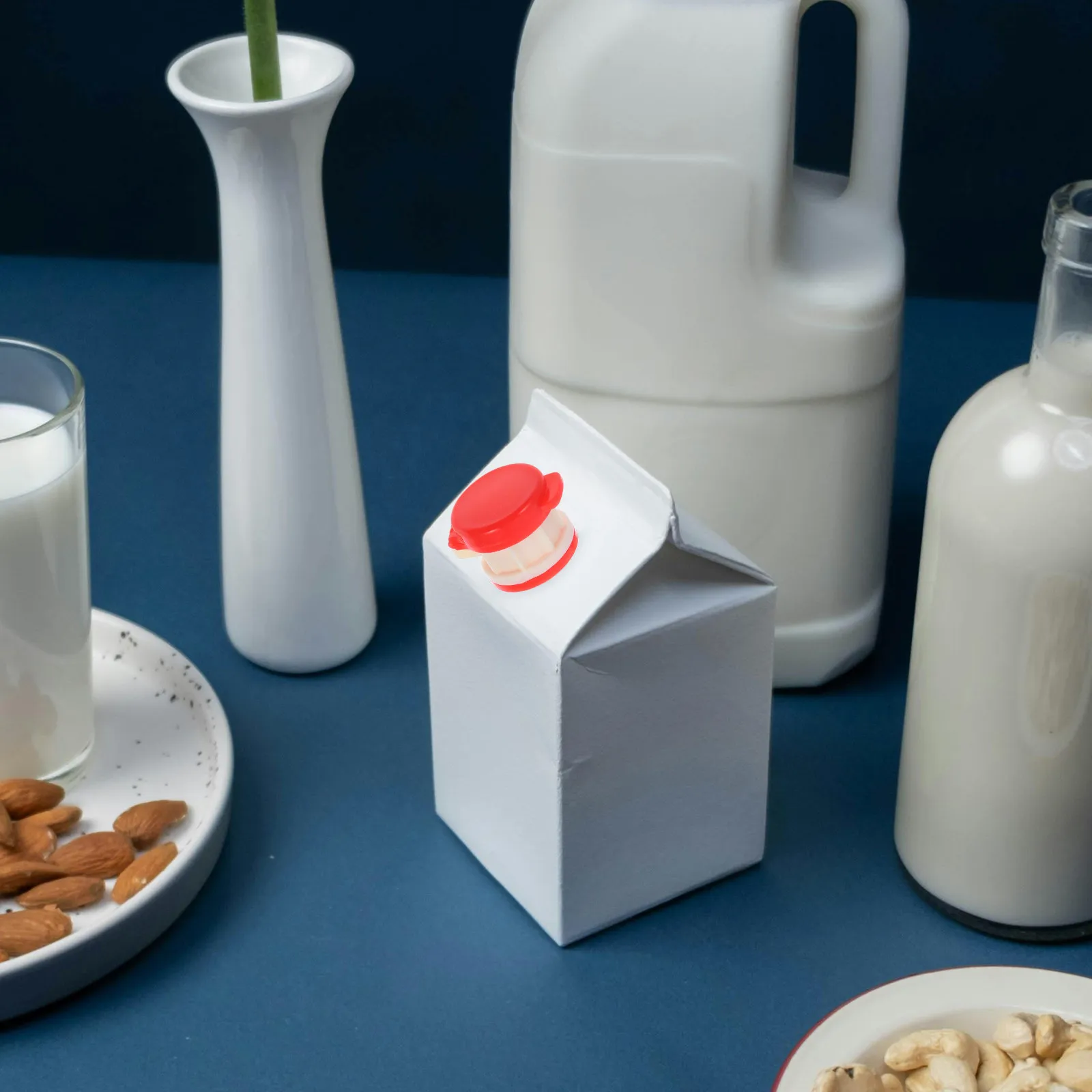 

Набор из 4 насадок-дозаторов для напитков (молока) из пластика и силикона без БФА, сохраняющих свежесть, компактные