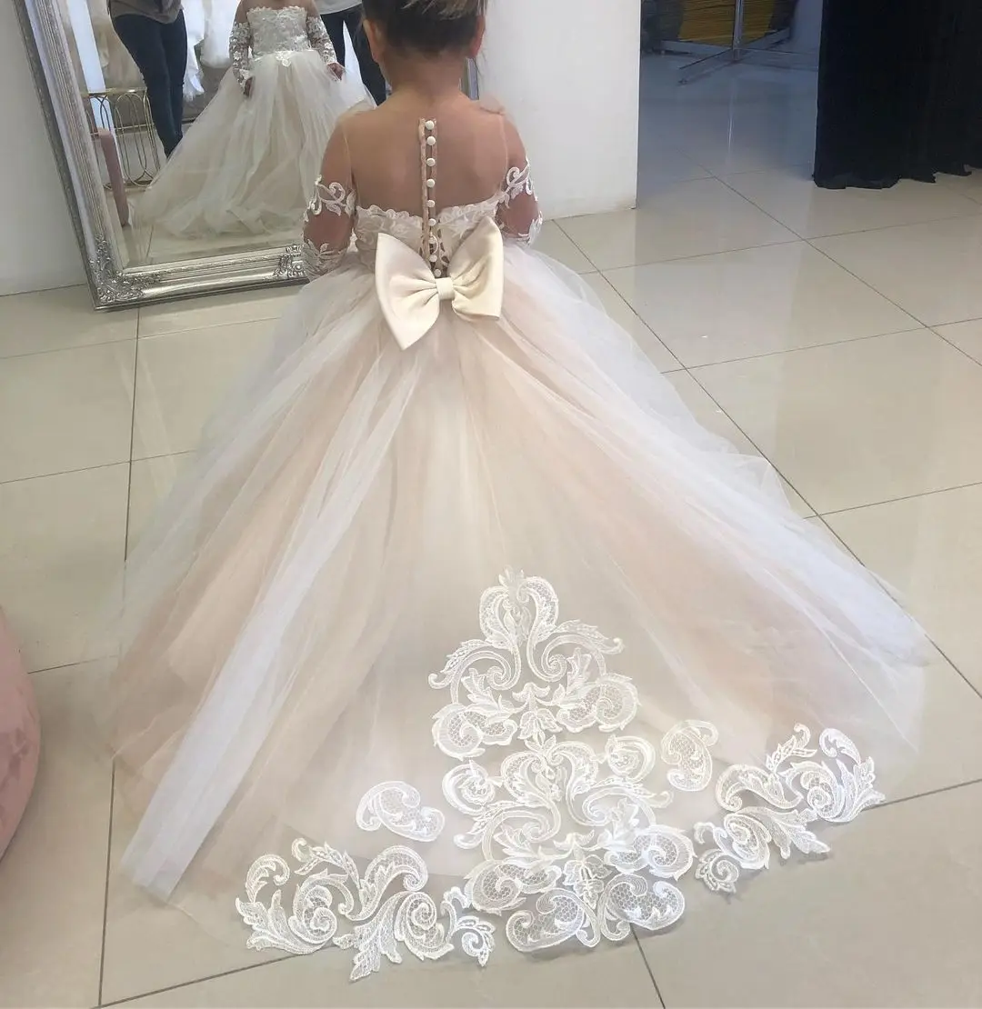 Manica lunga bianco avorio fiore ragazza abiti scollo a V per gli ospiti di nozze bambini damigella d'onore con fiocco in pizzo applqulies Tulle