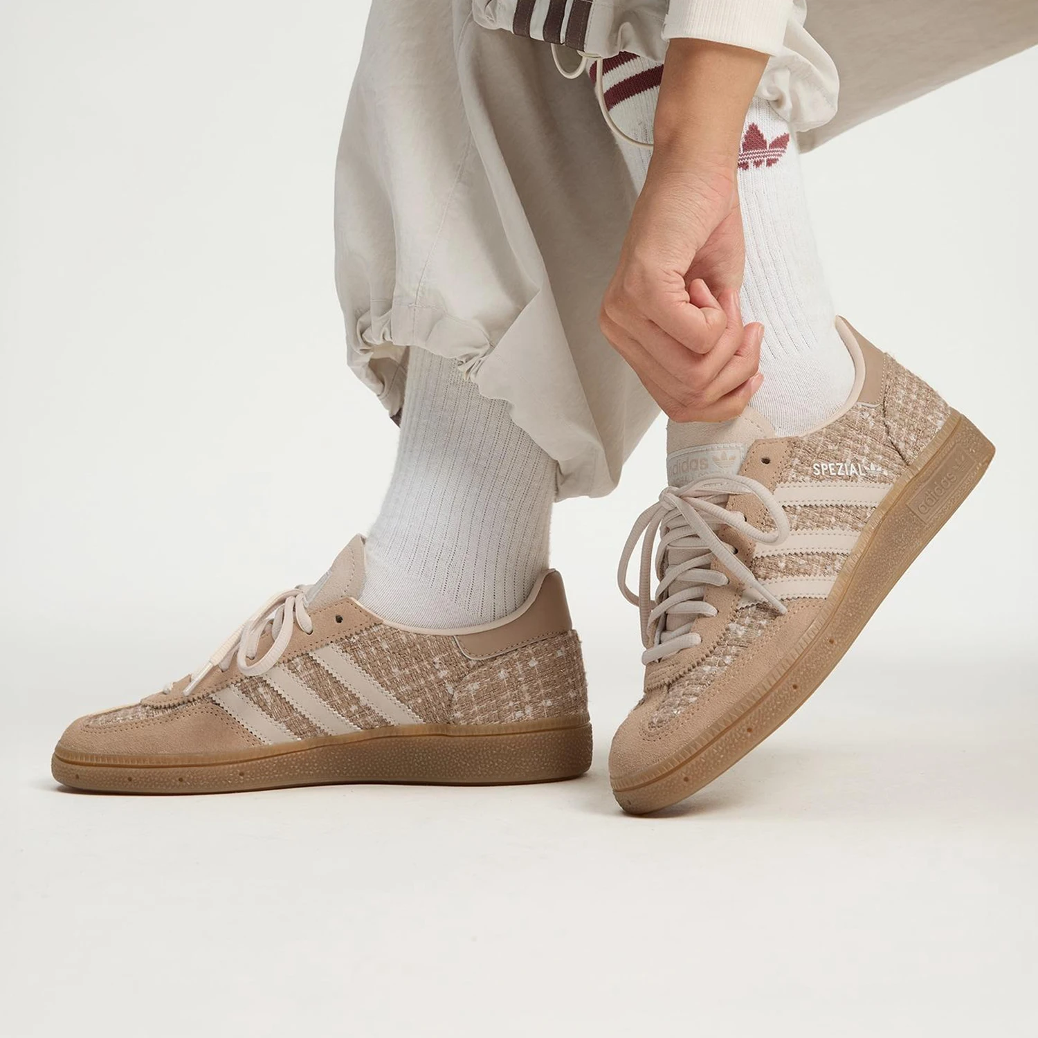 Adidas genuine clover women's lace up low cut wear-resistant sports board shoes JR4504