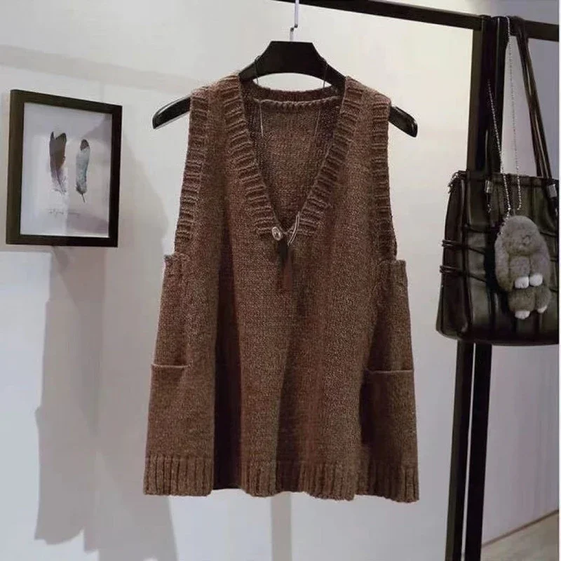 Vintage Knitted Vest Women Casual Big Pocket Sleeveless Sweater Waistcoat Plus Size Loose V-Neck Knittwear Tops Spring Fall E120