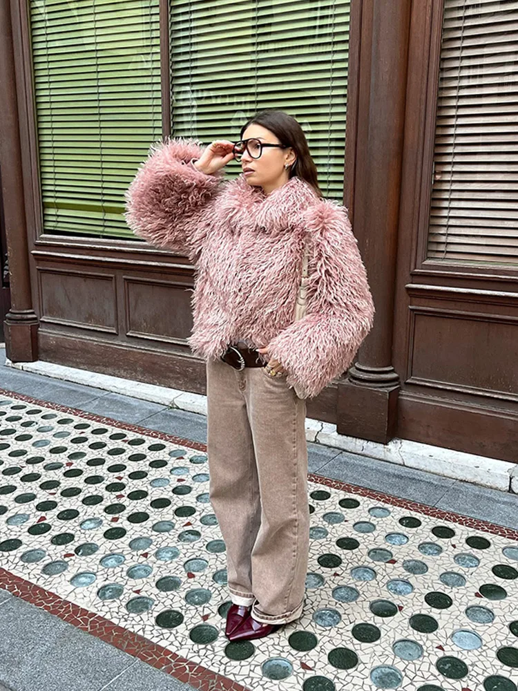 2024 Woman Pink Artificial Fur Fluffy Short Coat Loose Long Sleeve Lapel Hidden Buttons Jacket Lady Winter Fashion Streetwears