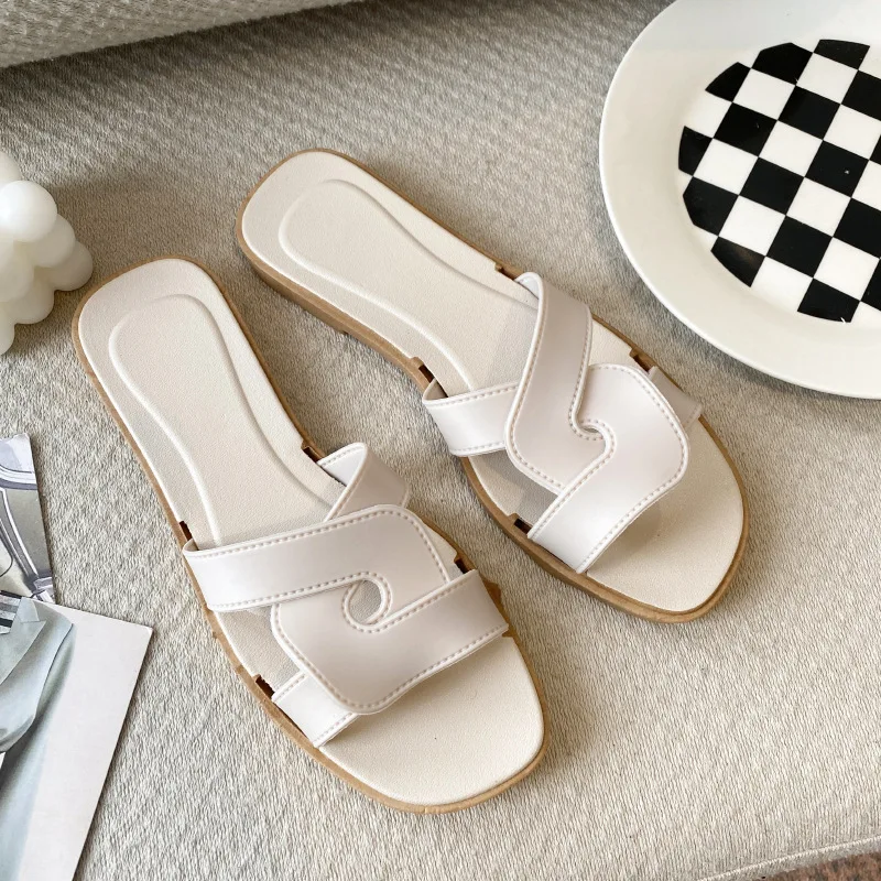 Summer Slippers Women Flat Luxury Outdoor Beach Flip Flops Female Non-slip Sandals Trend Brand Design Slides Shoes Woman 2023