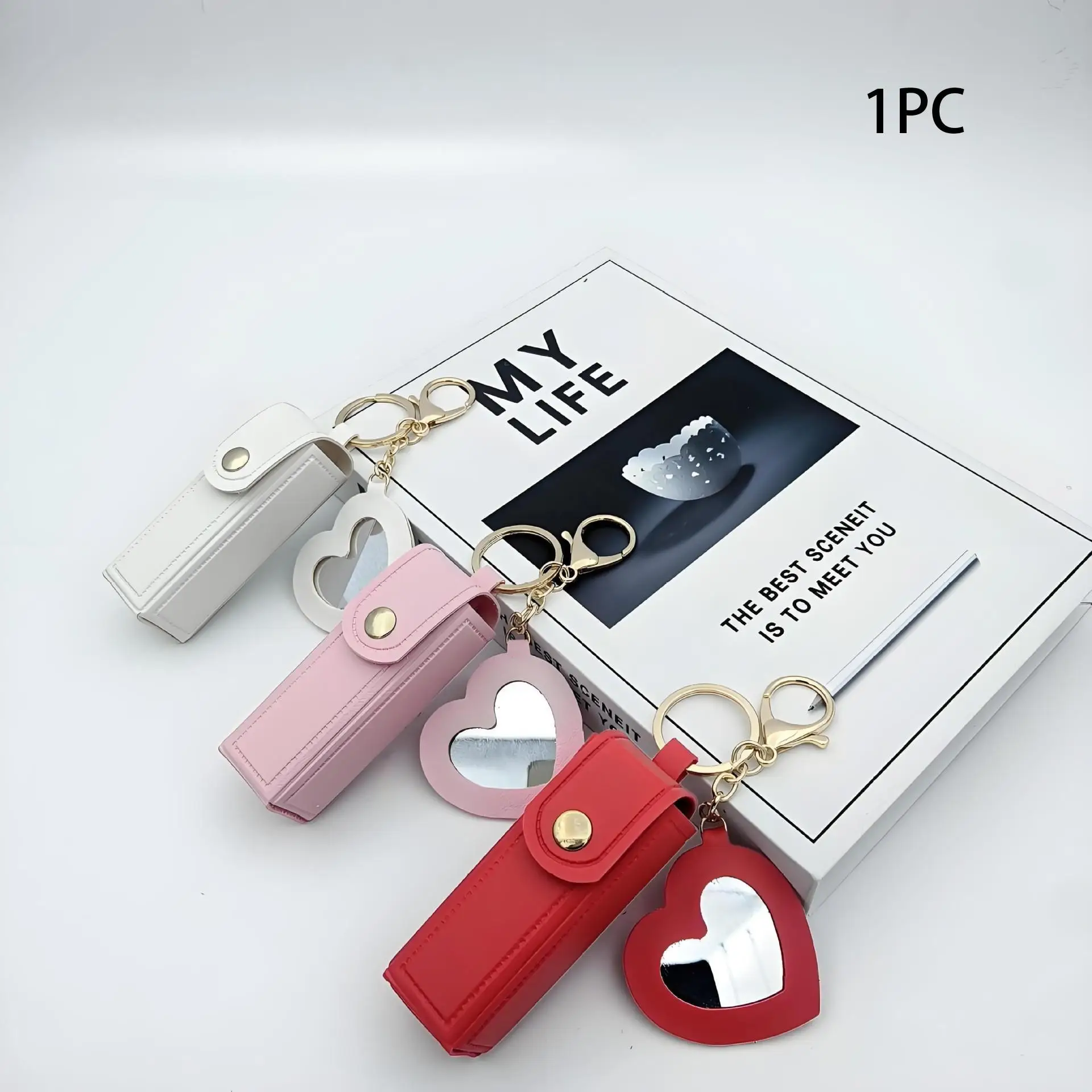 1 Portable Lipstick and Lipstick Storage Bag with Love Mirror, Which Can Be Hung on the Key Chain
