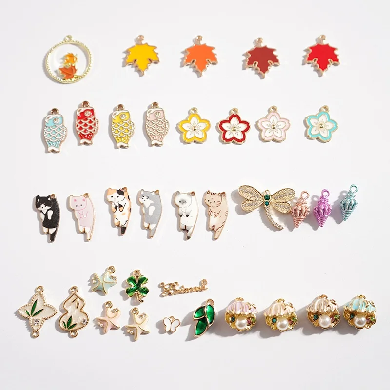 

Handmade Alloy Drip Oil Pendant Earrings Jewelry Small Pendant DIY Handmade Ear Studs Keychain Nelace Accories