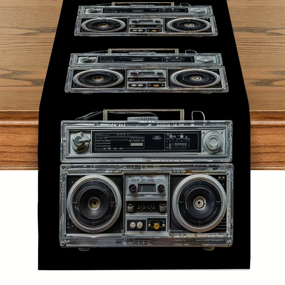 Retro Boombox Tischläufer, Einzeldruck, nostalgisch, stilvoll, langlebig, Tischläufer für Zuhause, Esszimmer, Küche, Party, 80er- und 90er-Jahre-Stimmung, Dekoration