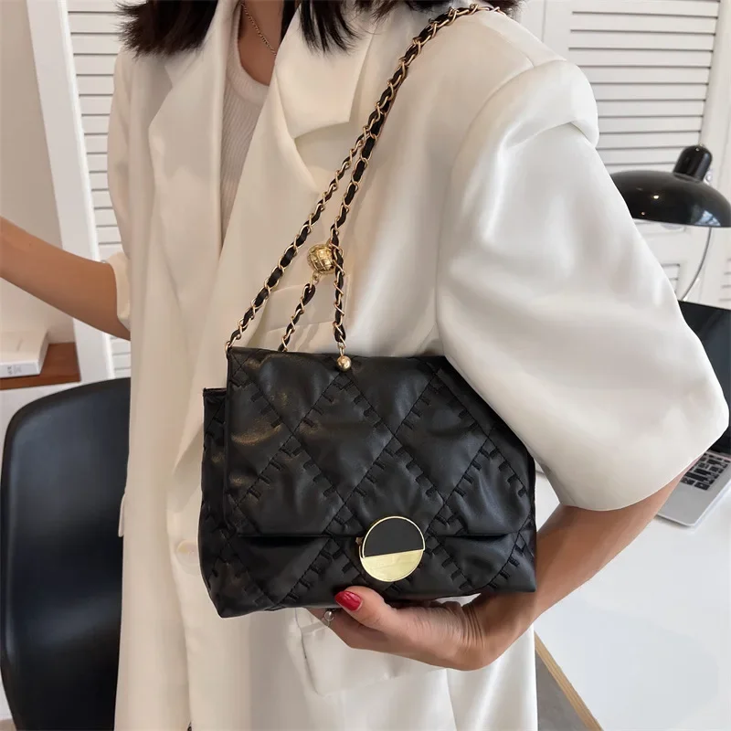 

Leisure Texture Bag Spring and Autumn New Fashion Lingge Chain Women's Bag Westernized Simple One Shoulder Crossbody Bag