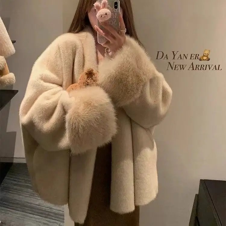 Eco-Friendly Faux Fur Coat Women's Fashion Loose Style Autumn Winter New Arrival Elegant Ladylike Personality Big Coat