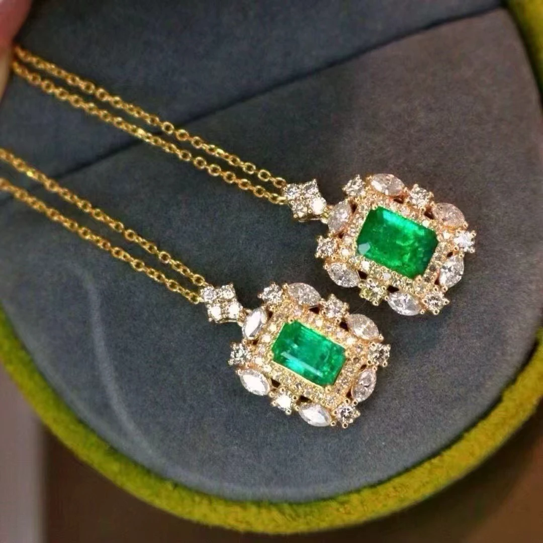 KJJEAXCMY Natural Colombian Emerald Pendant S925 silver , electroplated locking color process, high clarity Full of luster