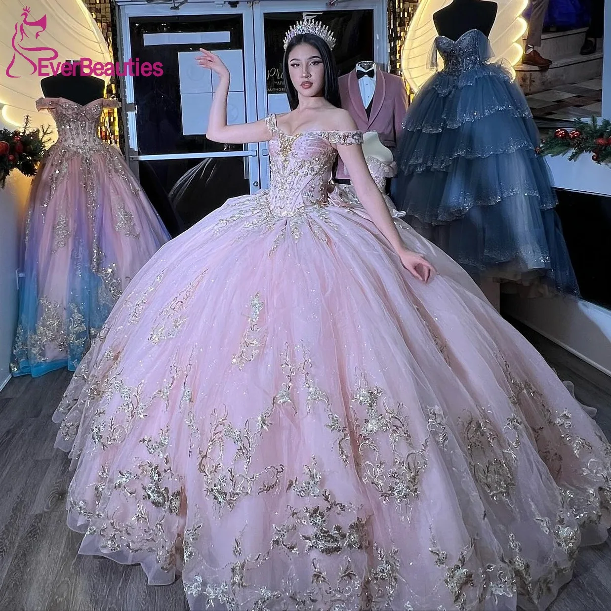 

Women's Quinceanera Dress Off Shoulder Prom Dresses with Long Train Ball Gown Tulle Lace Party Dress Vestido De 15 Quinceañera