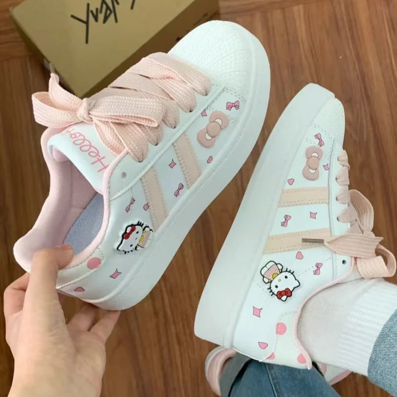 

Sanrio Hello Kitty, летние повседневные туфли для доски, кроссовки, милая женская универсальная дышащая спортивная обувь с героями мультфильмов, подарок