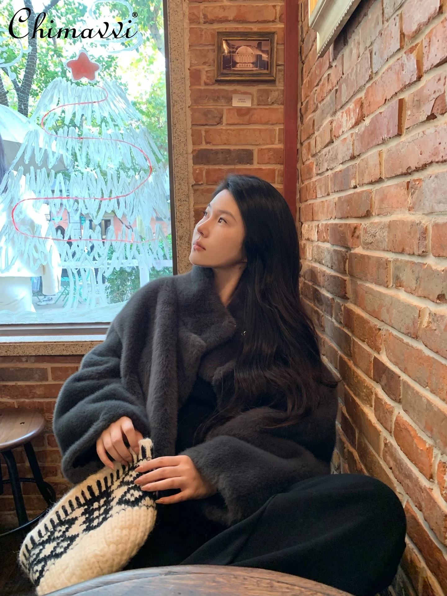 التصميم الأصلي الراقية صديقة للبيئة معطف فرو المنك ملابس الشتاء الجديدة الفاخرة المرأة الدافئة فضفاضة طويلة فو الفراء سترة