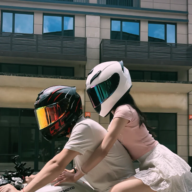 

High Gloss Double R Word Full Face Motorcycle Helmet with HD Clear Lenses Wear Comfortable and Convenient for Adult Urban Riding