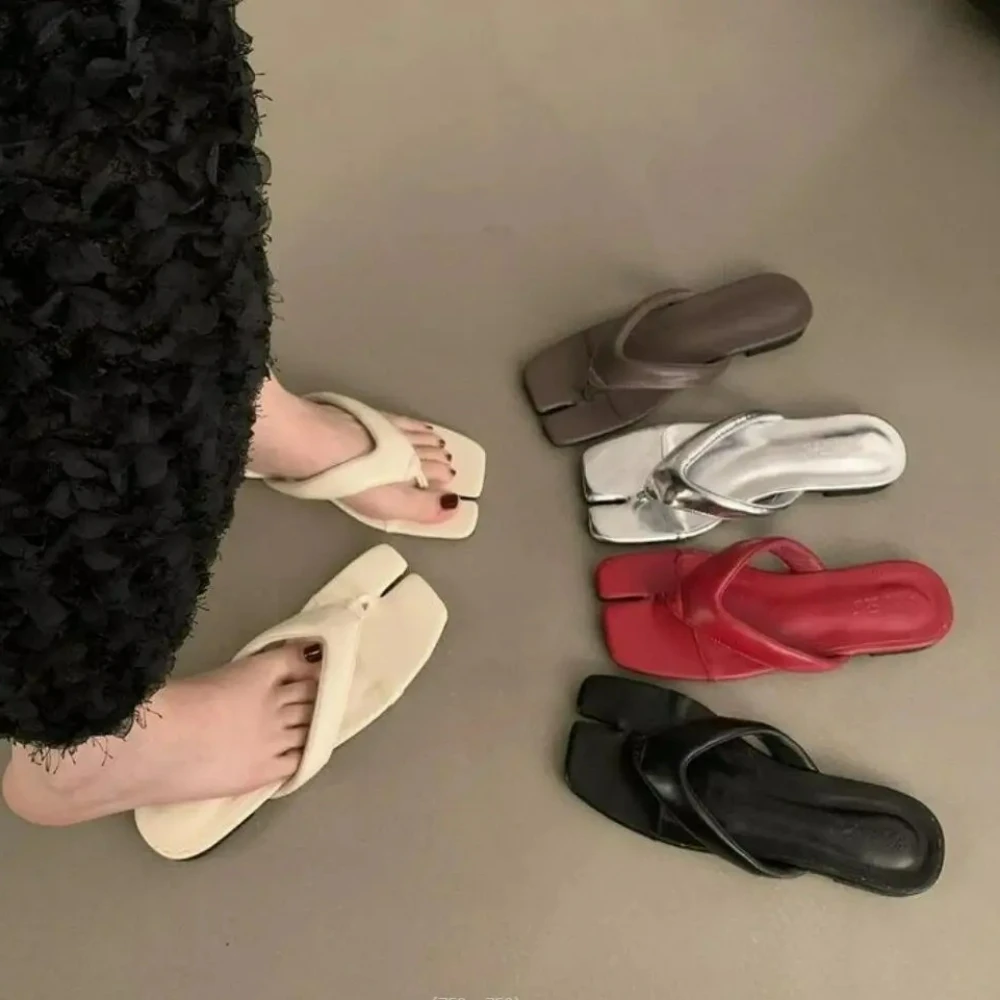 

Women Summer Holiday Casual Shoes Woman Comfy Flats Split Toe Slippers Soft Bottom Slip on Beach Flip-Flops