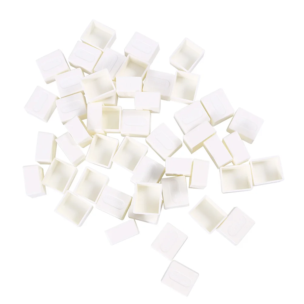 

50Pcs Watercolor Paint Half Pan Empty Plastic Tins Sturdy Reusable Easy Clean Palette for Sketching Travel Art Supplies