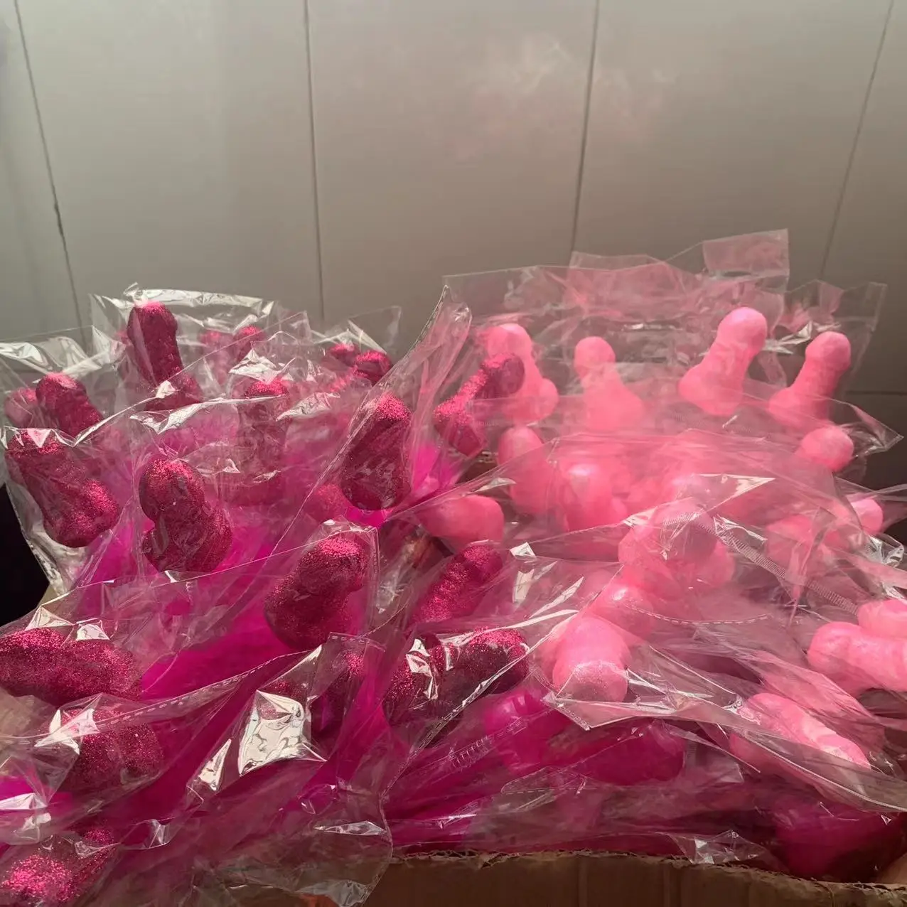 Hot Pink Bridal Shower Crown Funny Penis Headband Dick Hairband Bridesmaid Gift Decor 2022 Bachelorette Hen Party Favor Supplies view 2