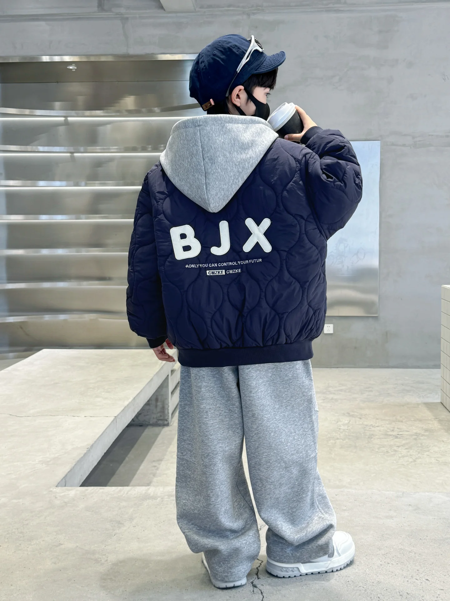 

Boys' Thiened Cotton Jaet Autumn Winter Baseball Sle Coat Warm Long Sve Hooded Regular Fit Teenage Boys' Faionable...