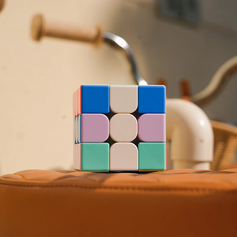Cubo di velocità 3x3 Puzzle magico Giocattolo per bambini Finitura opaca Cubo professionale Cubo singolo magnetico per principianti Regalo di compleanno per ragazzi/ragazze