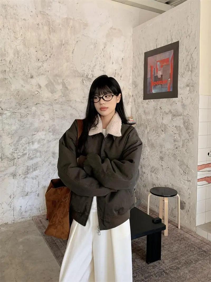 

Lamb Wool Jacket Korean Clothing Woman Anti Wind Freezing College Canvas Baseball Button Detail Cargo Pocket Boyfriend Sport Ins