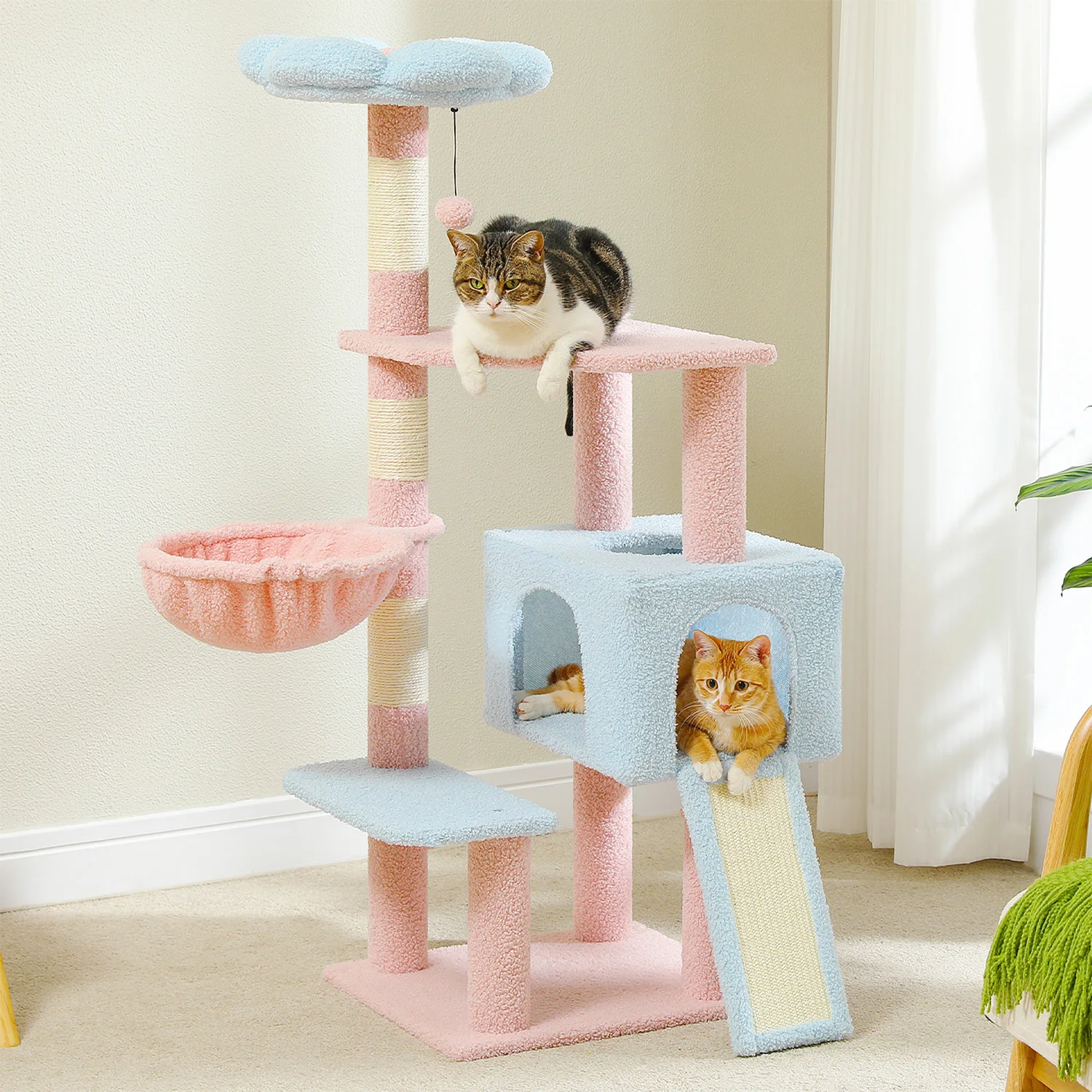 Blumenförmiger Katzenbaum mit Sisal-Kratzstämmen und Kratzrampe, Gemütliches Hochhaus mit Liegeplatz, Mehrstufiger Katzenturm für Katzenspielzeug im Haus
