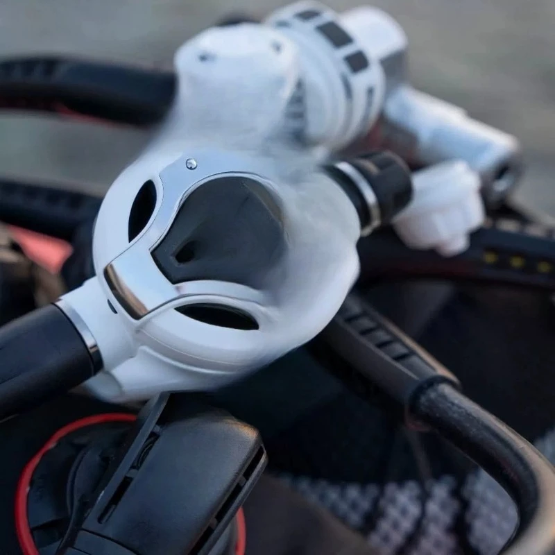

White Titanium Respiratory Regulator Spare