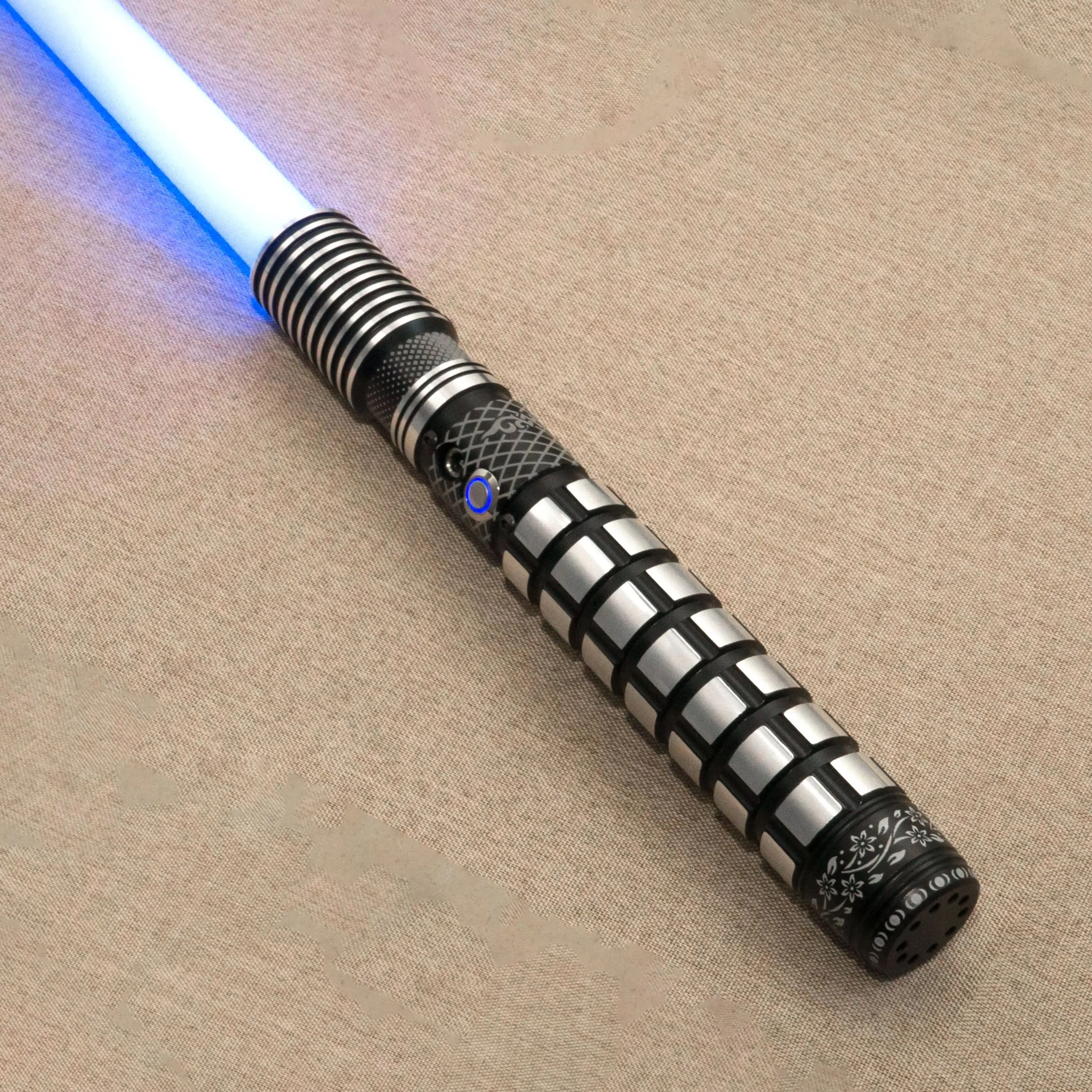 

Laser Sword Sabre De Luz FOC Rave Dueling RGB/Pixel Metal Lightsabers Flashing Toy Engraved limited edition