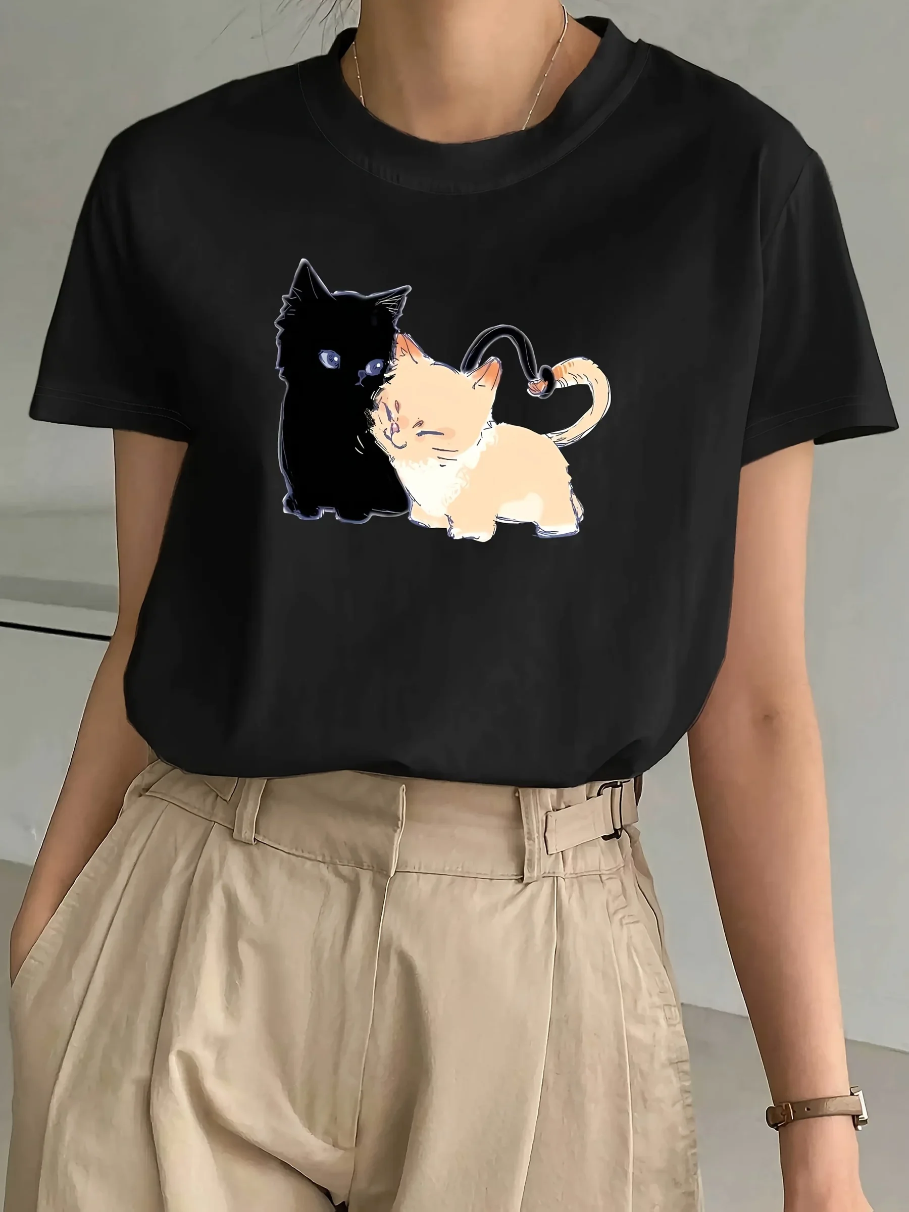 

2025 New Cute Cat Couple Pattern Round Neck Short Sleeve Top Suitable Daily Wear and Vacation Harajuku Short Sleeve Casual Tops