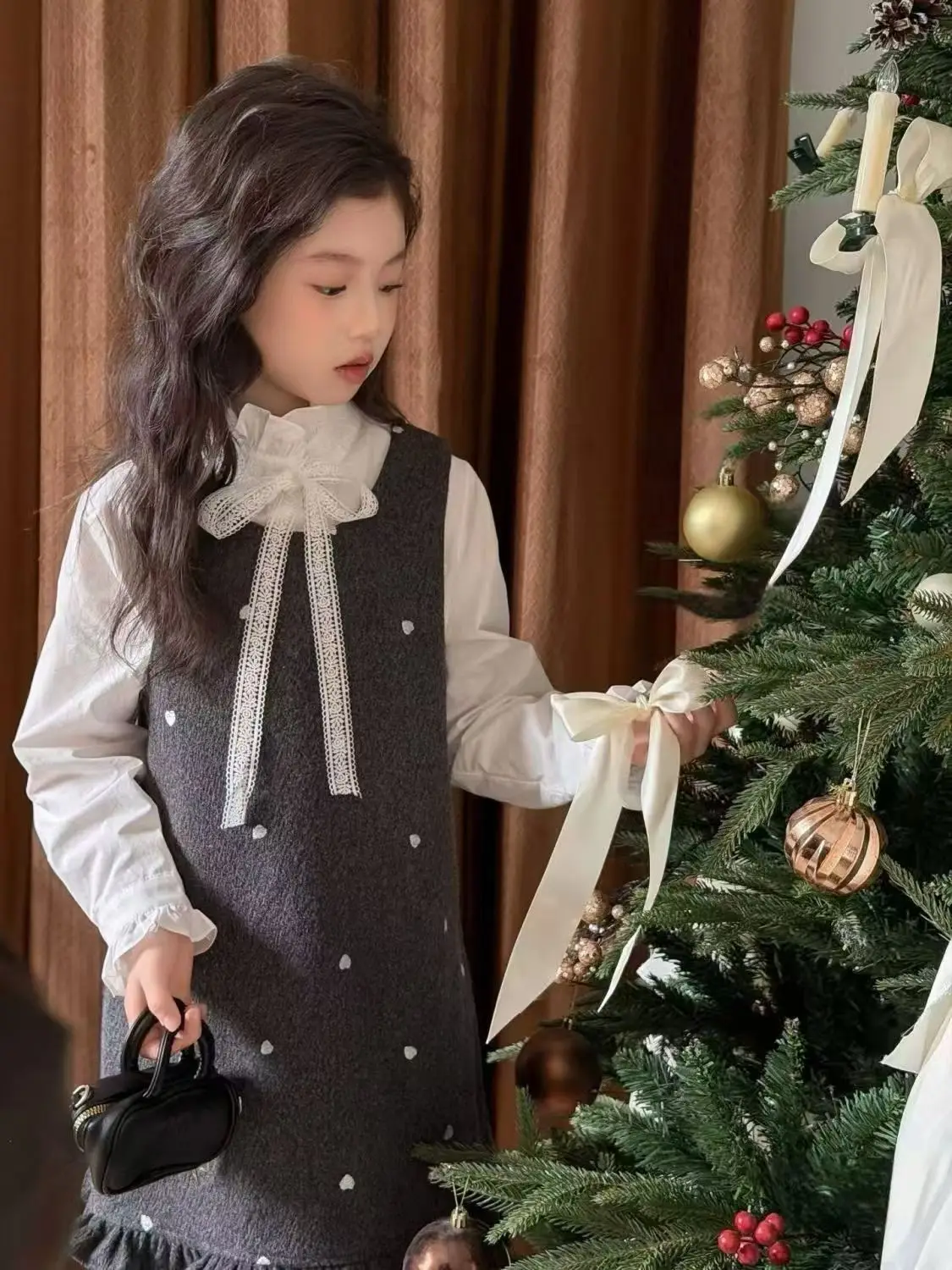 

Girls' Dress And Shirt Two-piece Set 2026 Spring And Autumn New Style Children's Super Beautiful Vest And Skirt