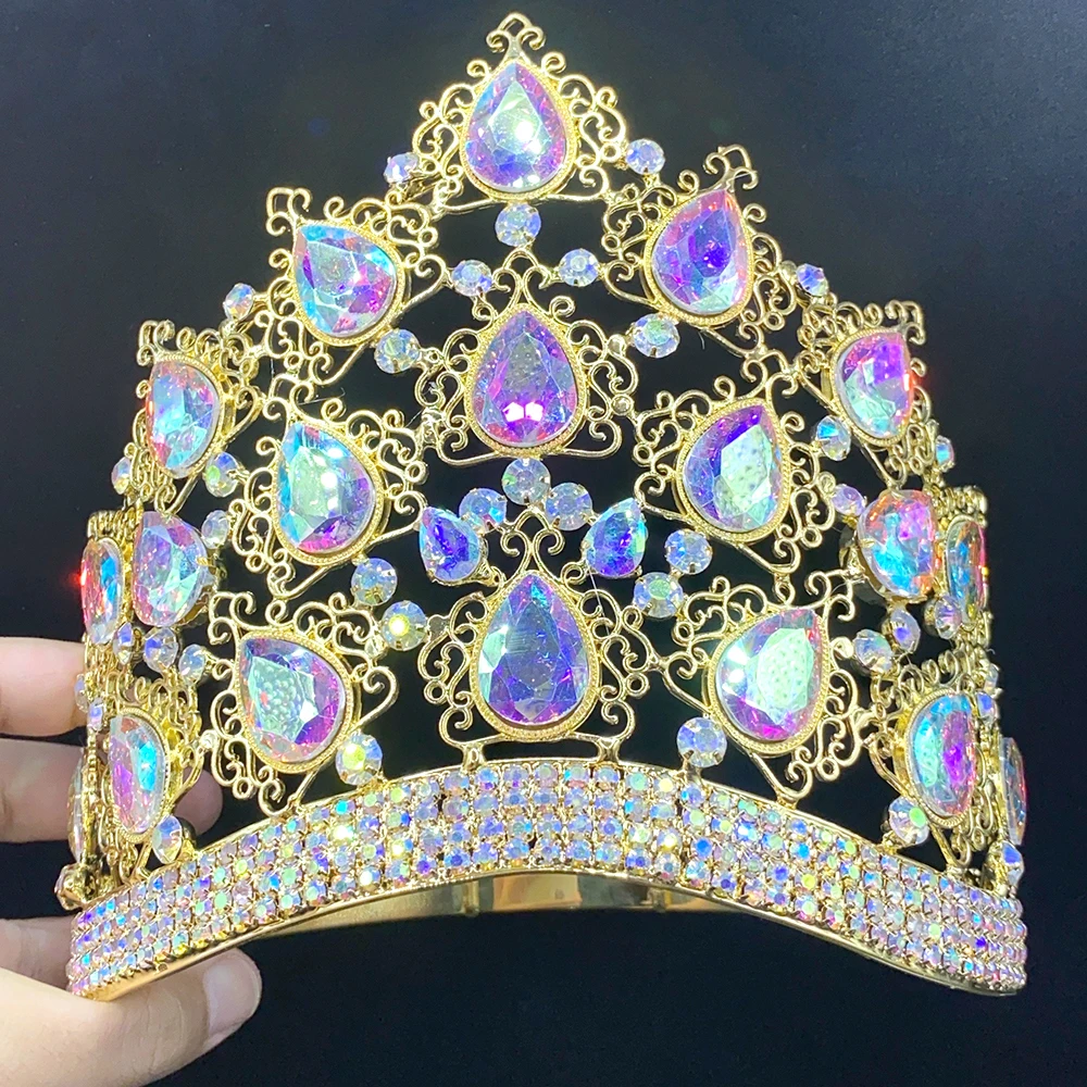 Levery Sparkling Crystal Princess Tiaras for Women Girl Crown Queen Headband Fashion Headpiece for Wedding Birthday Bride Bridal