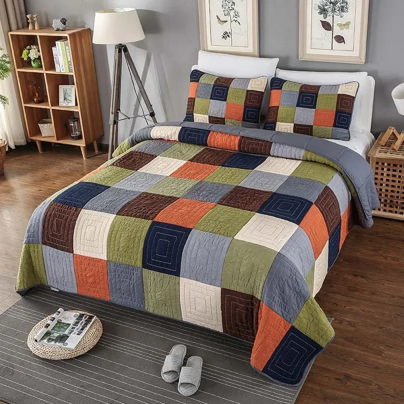 Handmade Patchwork Plaid Quilt Set 3-Pieces King Size 100% Cotton Breathable Bedspread for Bed All Season Home Decor Coverlet