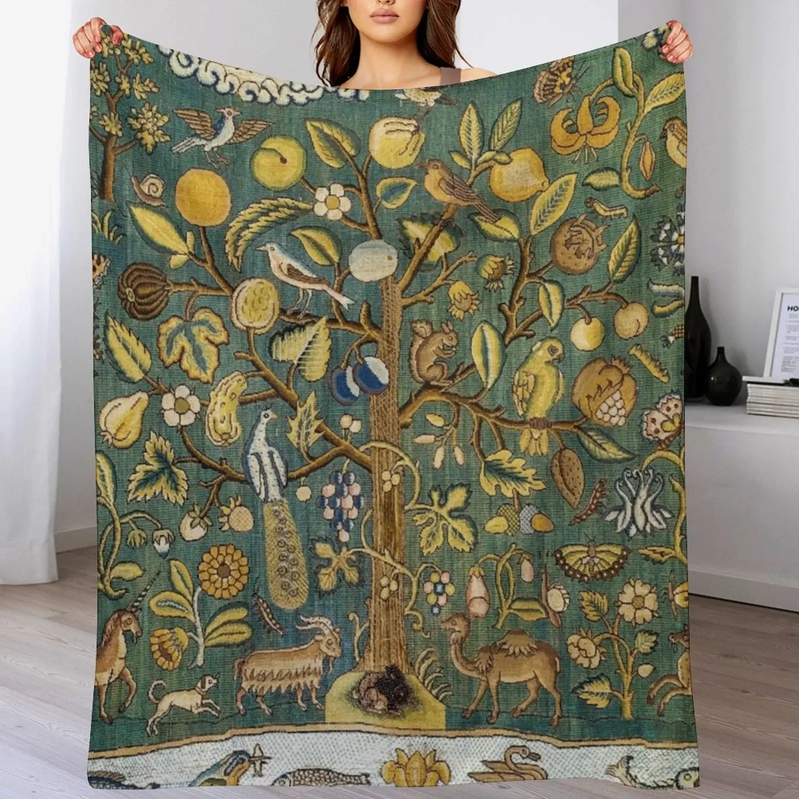 Ancient Animals & Tree Medieval Unicorn Floral Tapestry Throw Blanket Lightweight Warm Blanket for Travel Camping