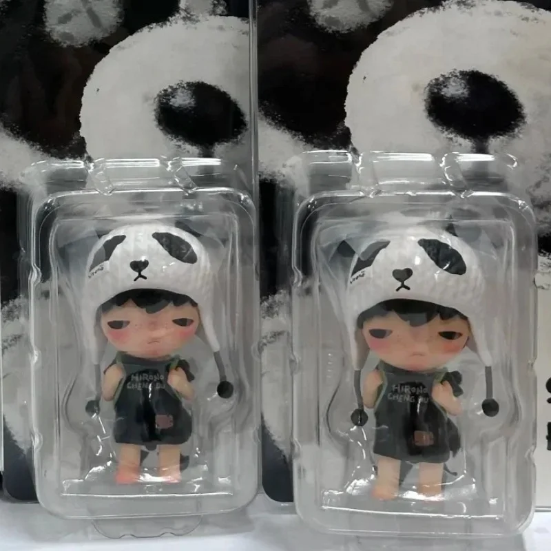 Hirono Chengdu Little Wild Panda Garage Kits Hand Hanging Card Limited Decoration Anime Figure Doll  Table Decorated Panda Gift