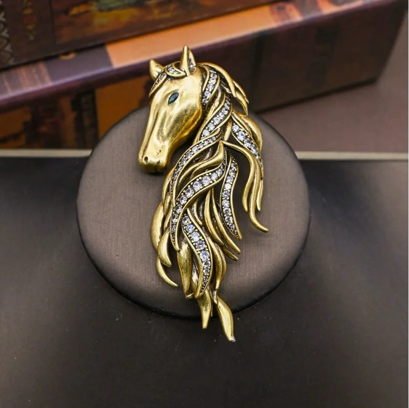 Steampunk Horse Brooch,Industrial Crystal Studded 3D Pin, Vintage Mechanical Jewelry Gift for Men/Women, Gothic Belt Accessories
