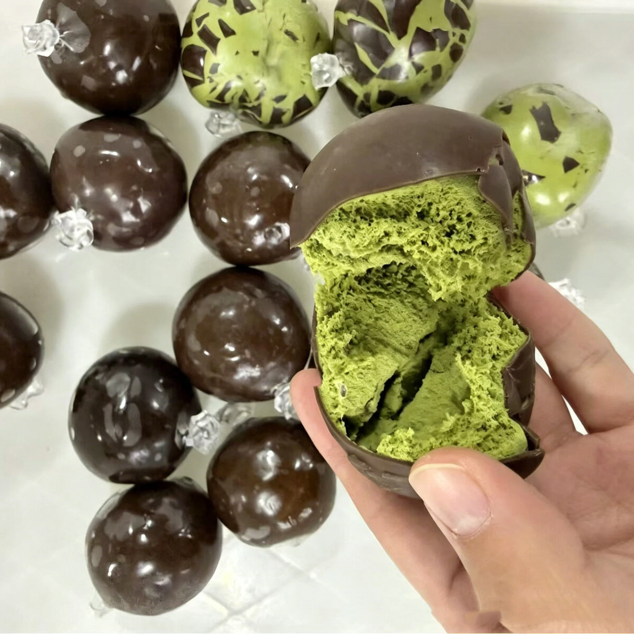 

Matcha Mint Chocolate Handmade Squeeze Sensory Fidget Toy Anti-Stress Cracking Wax Ball Soft Decompression 1pcs