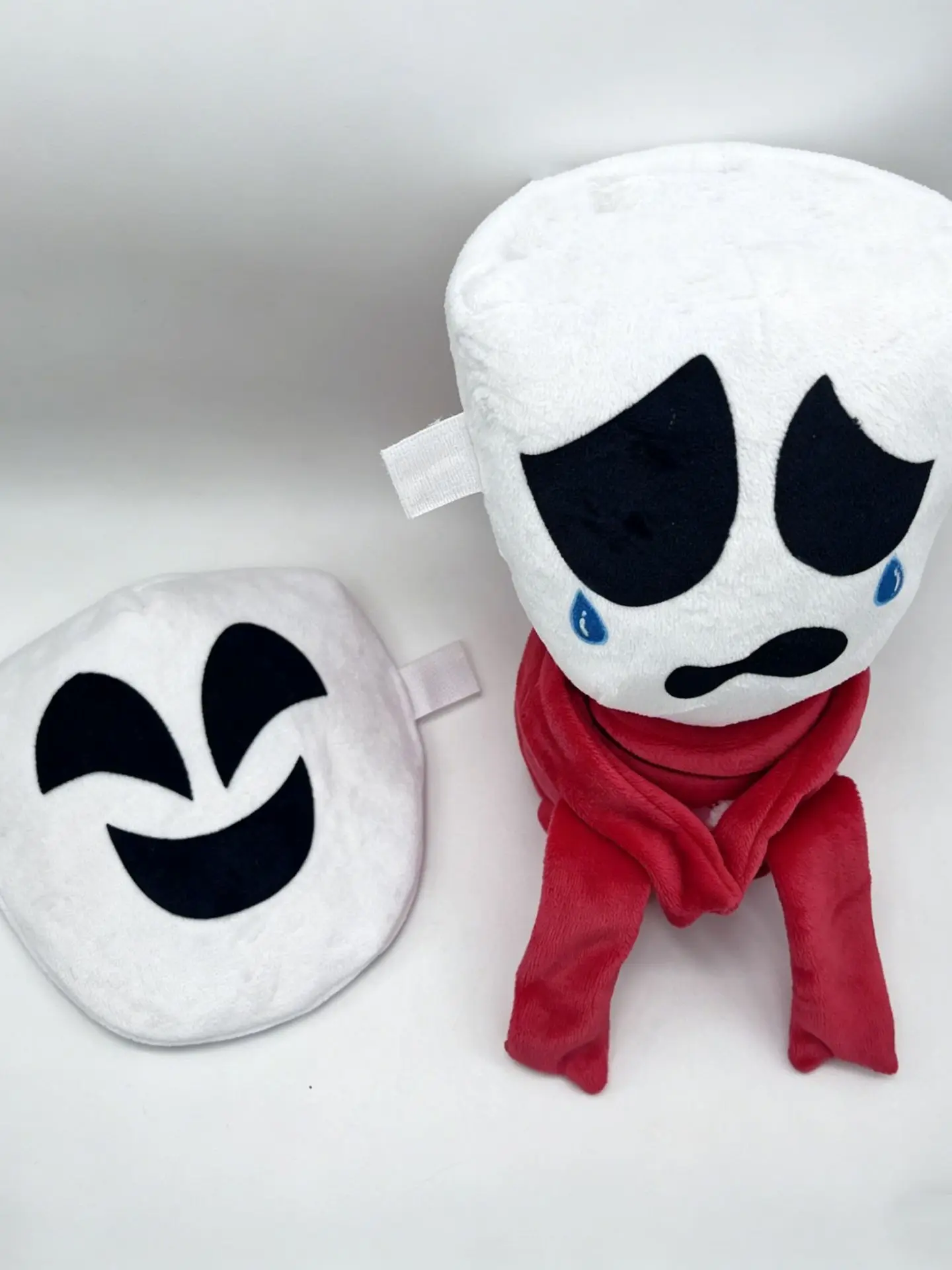 amazing-digital-circus-plush-toy-doll-rotatable-360-degrees-soft-stuffed-fabric-toys-for-all-ages-gender-neutral-pp-cotton-fi