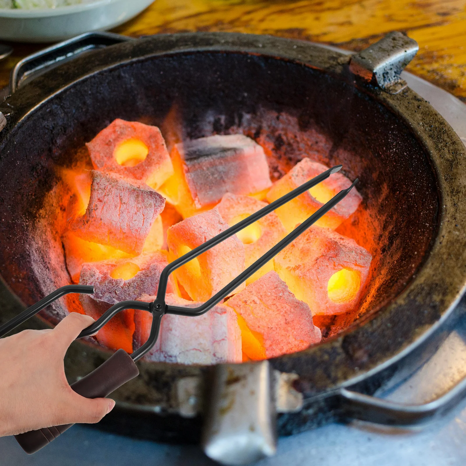 

Camping Charcoal Tongs Bbq Clip Duckbill Design Durable Iron Wooden Handle Portable Barbecue Food Clamps Outdoor Use