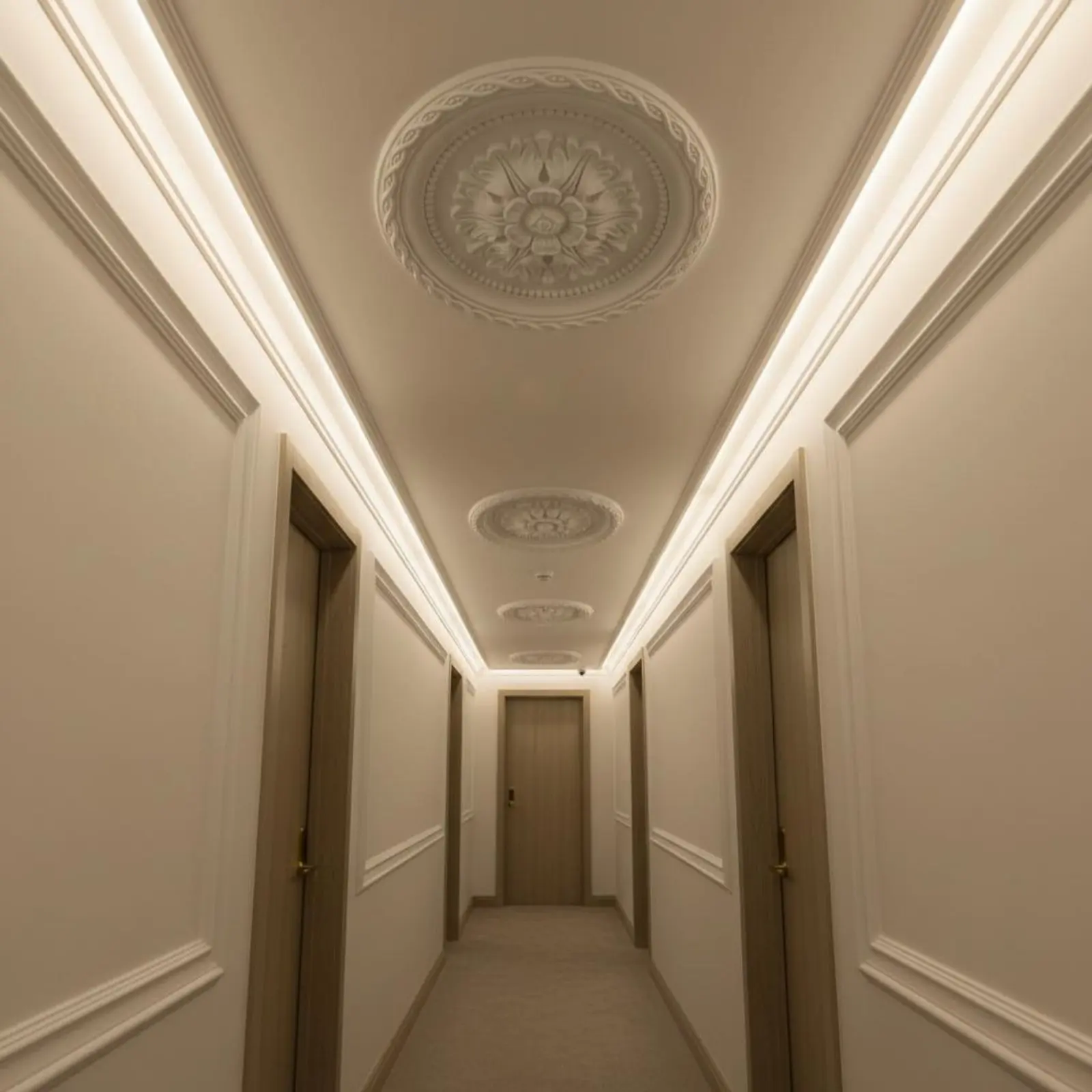 Ceiling Medallion European Design Round Ceiling Medallion Home Decor Easy to Install Waterproof for Living Room view 6