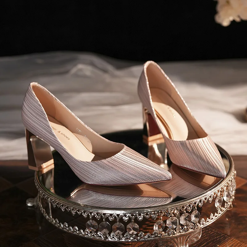 

Autumn Ladies Pumps Fashion Shallow Mouth Thick Heeled Silver Champagne High Heels Party Wedding Bridal Women's Single Shoes