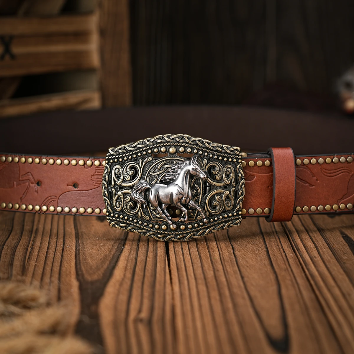 Herren- und Damen-Western-Cowboy-PU-Ledergürtel – Vintage-Gürtel mit floraler Gravur und Schnalle für Jeans – Detail 4