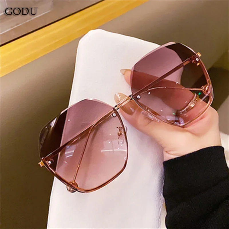 2024 Fashion Tea Gradient Sunglasses Women Ocean Water Cut Trimmed Lens Metal Temples Sun Glasses Female UV400